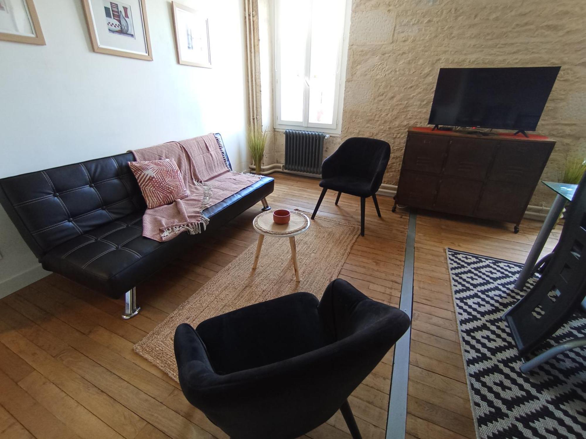 Au Bord De L'eau Apartment *